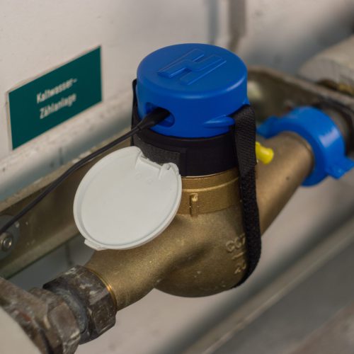 hydropmeter auf dem Wasserzähler